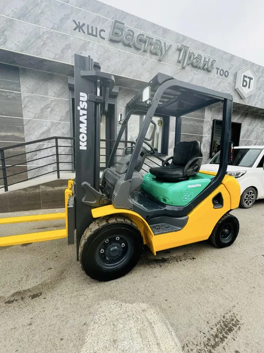 KOMATSU FG20-11