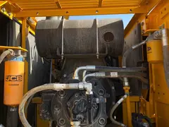 JCB JS 205