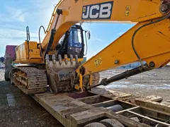 JCB JS 205