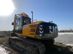 JCB JS 205