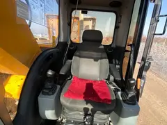 JCB JS 205