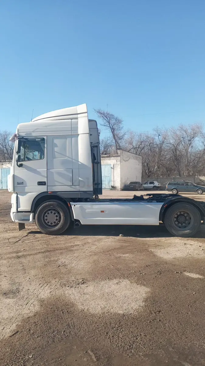 DAF XF 105.460 Space Cab ADR