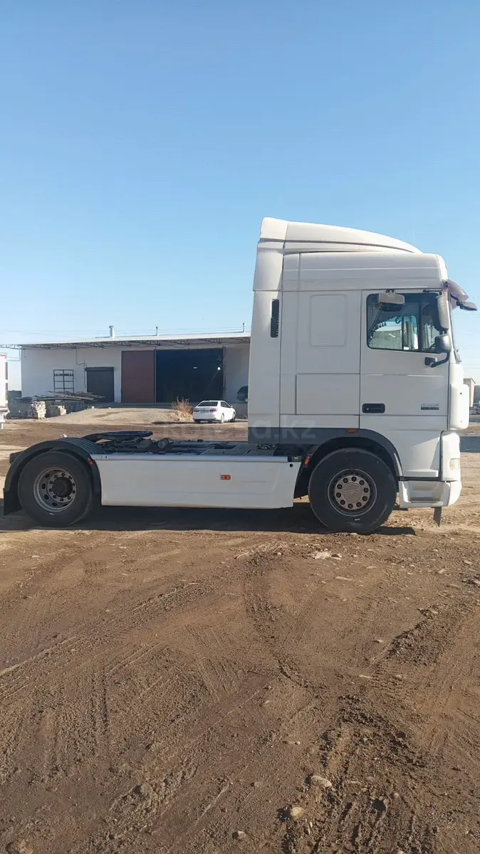 DAF XF 105.460 Space Cab ADR