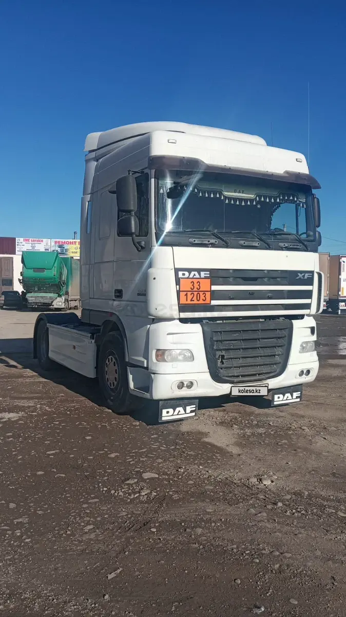 DAF XF 105.460 Space Cab ADR