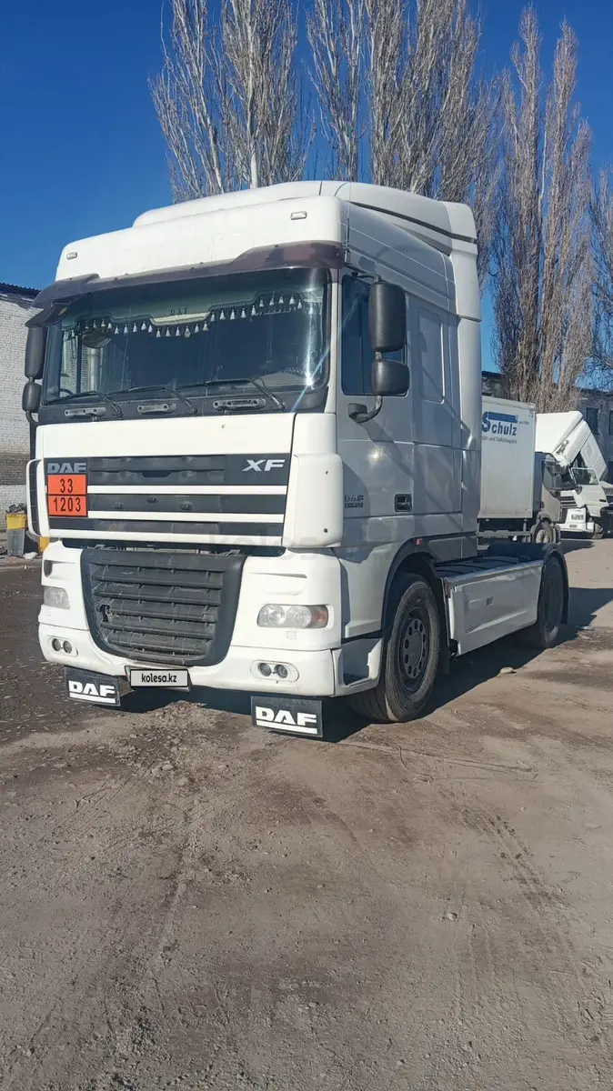 DAF XF 105.460 Space Cab ADR