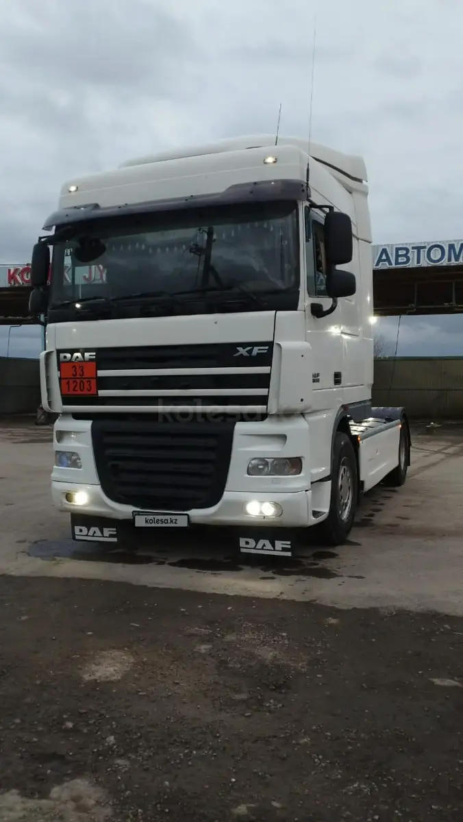 DAF XF 105.460 Space Cab ADR