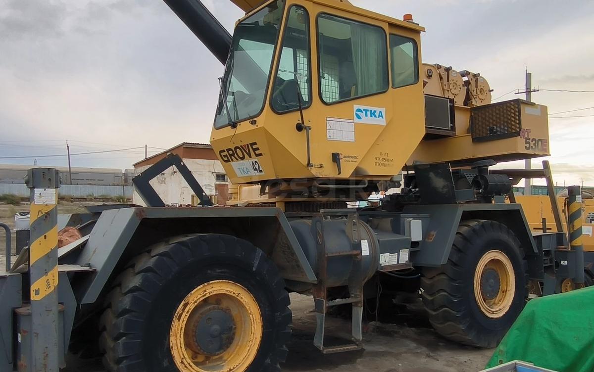 Grove RT530E