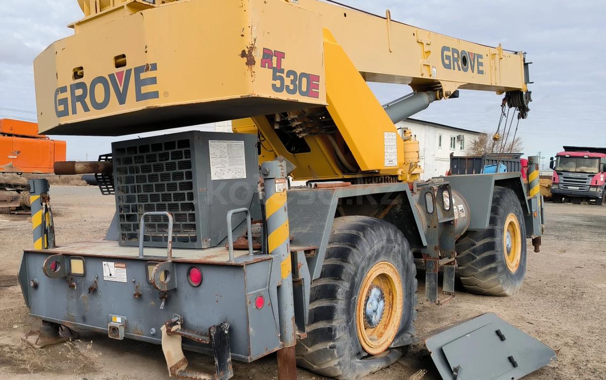 Grove RT530E