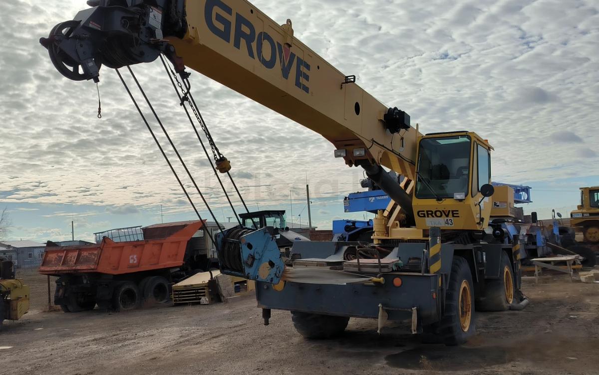 Grove RT530E