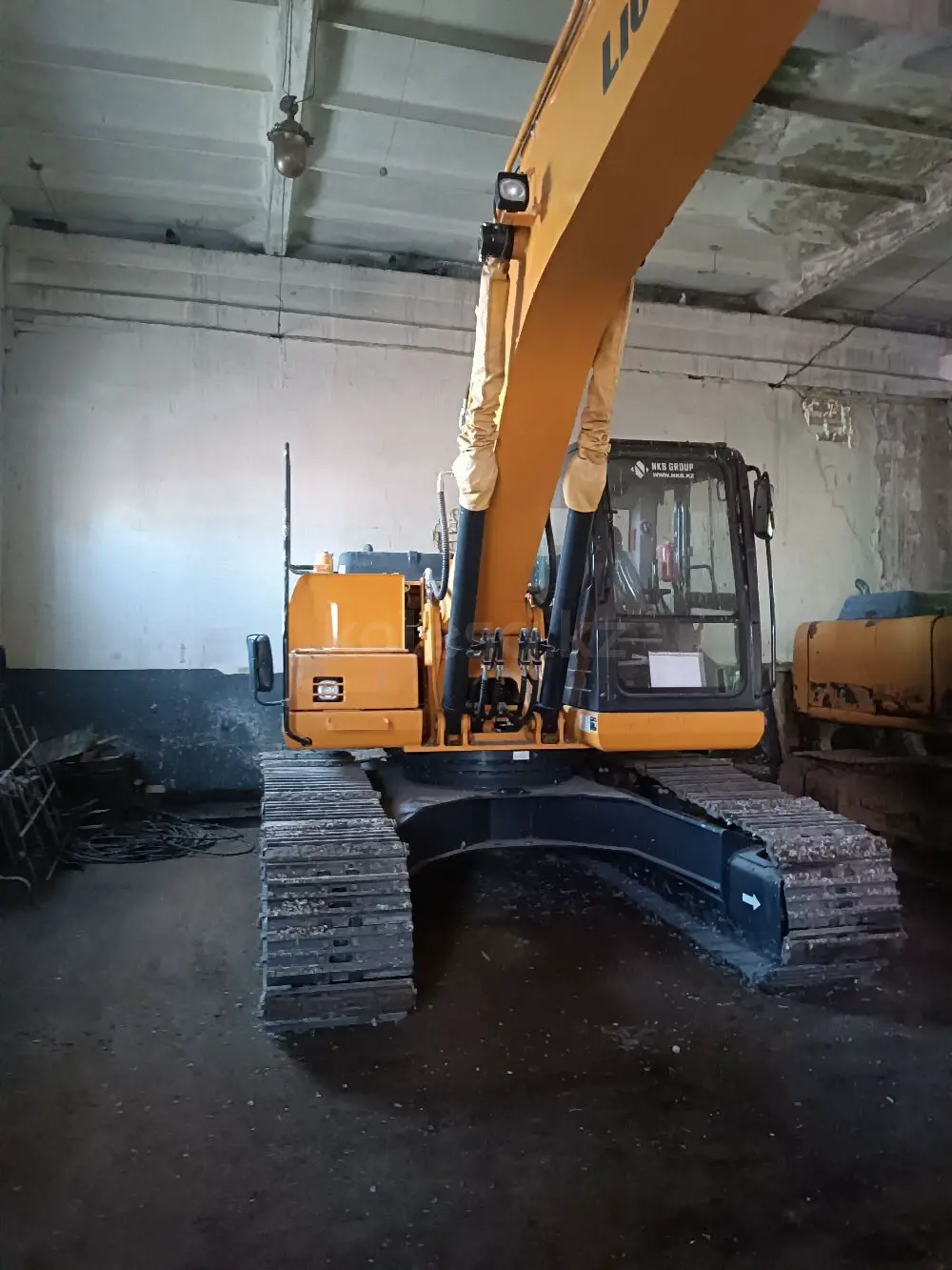 LiuGong CLG922E